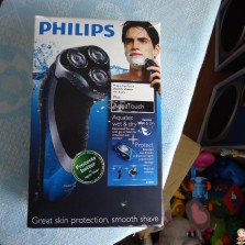 Электробритва PHILIPS Aqua Touch 